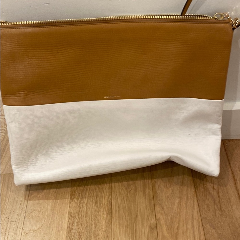 Coach and Four Tan and White Tote with Elegant Color-Block Design